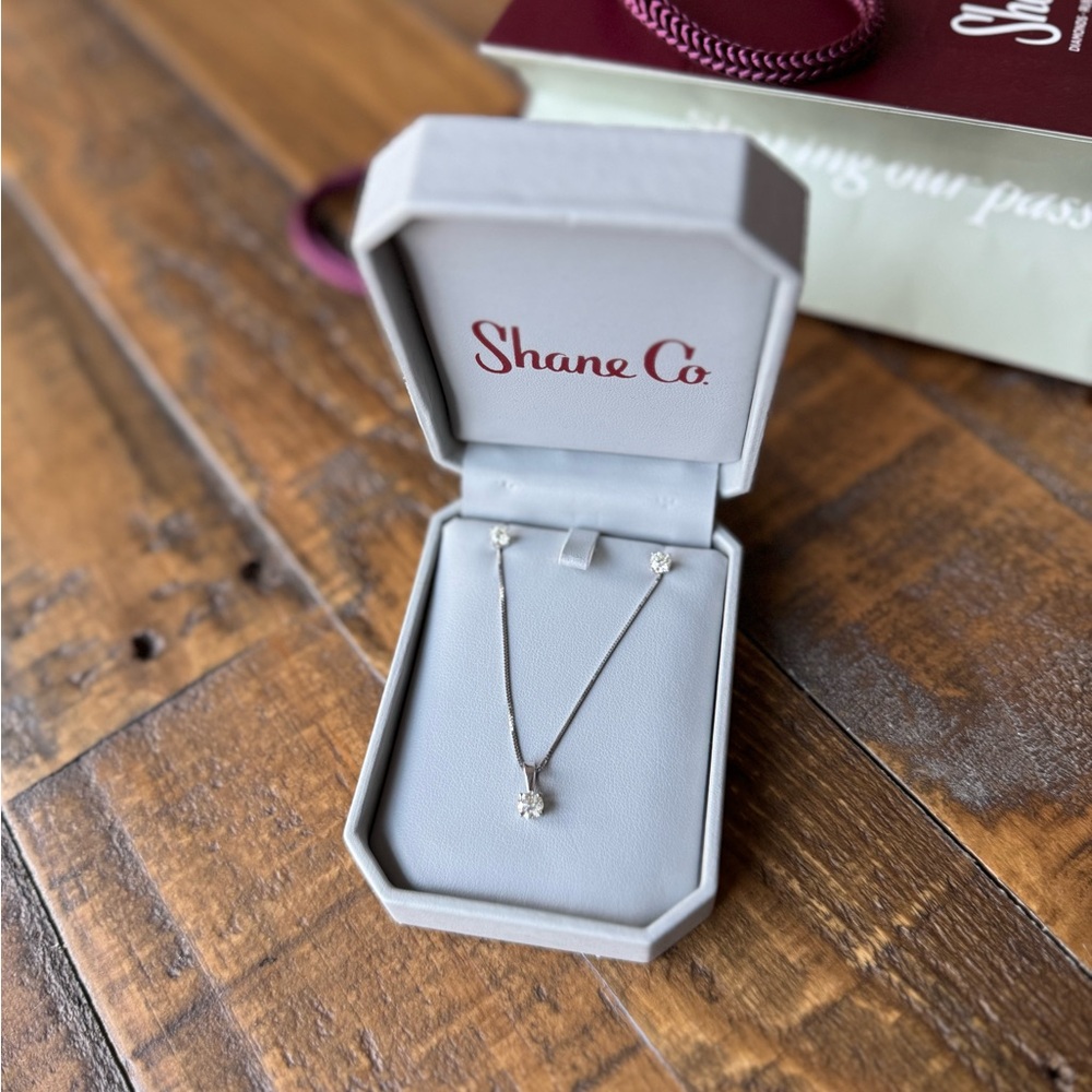 Christmas Gift Idea Shane Co. Diamond Studs & Necklace Set (Retails $1,335)